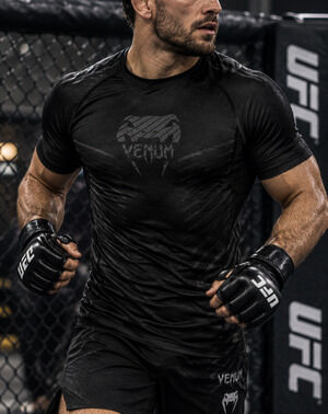 Venum Plasma Rashguard Compression Shirt Mens 2XL Black NWT MMA BJJ UFC Gym